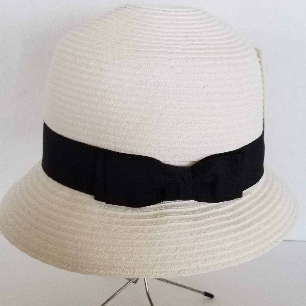 SOLD!  White Straw Bucket